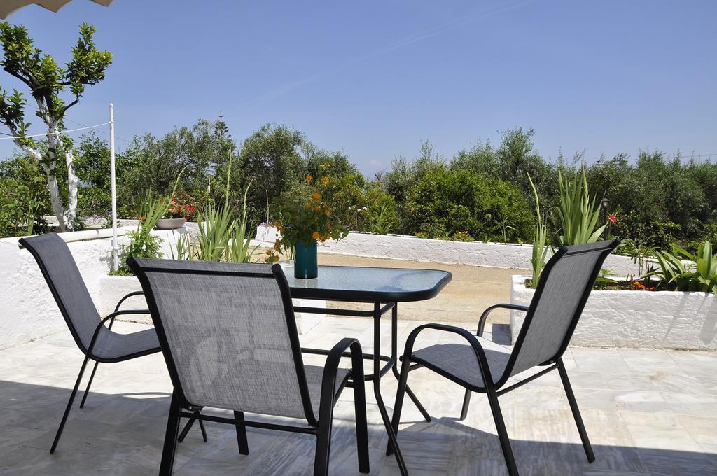 Braziliana Apartments Дассия Экстерьер фото